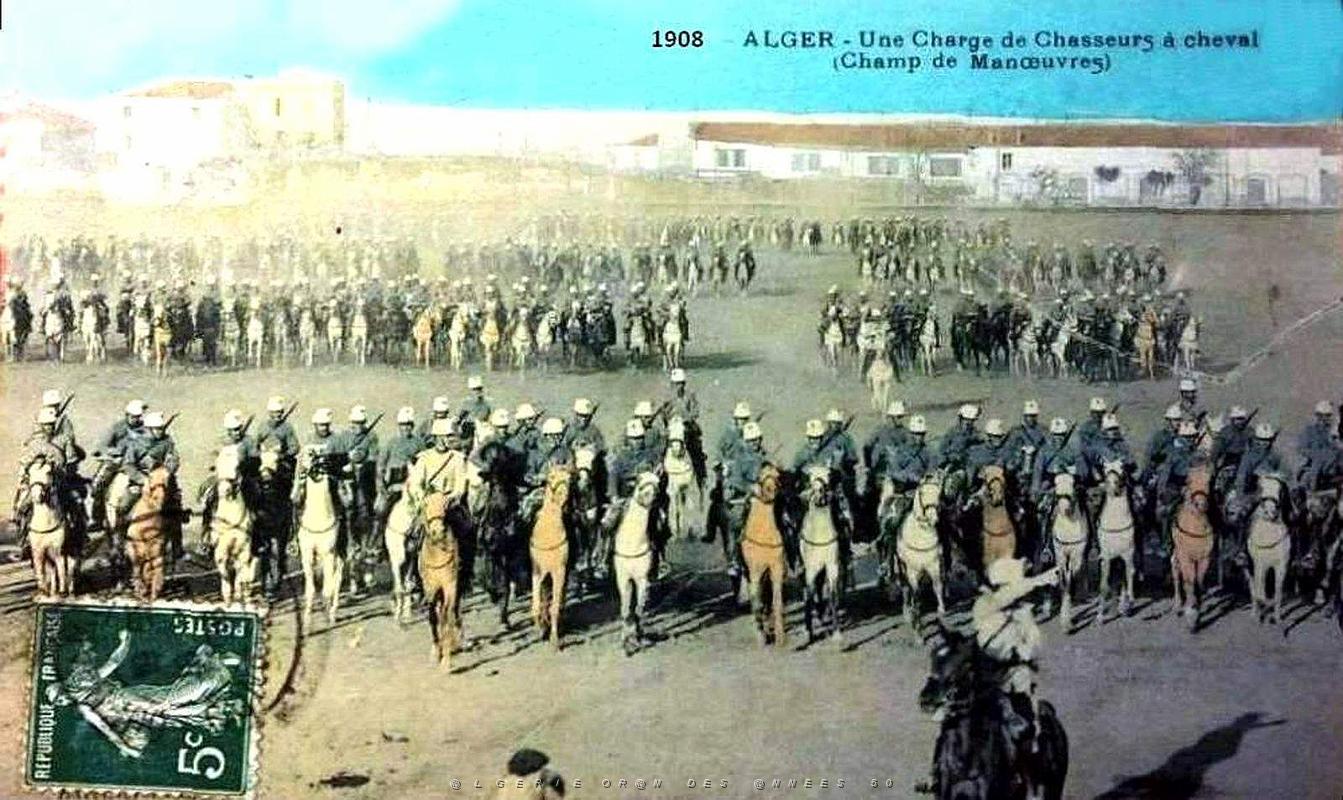 Alger - Champ de Manoeuvres - Charge des Chasseurs - 1908.jpg